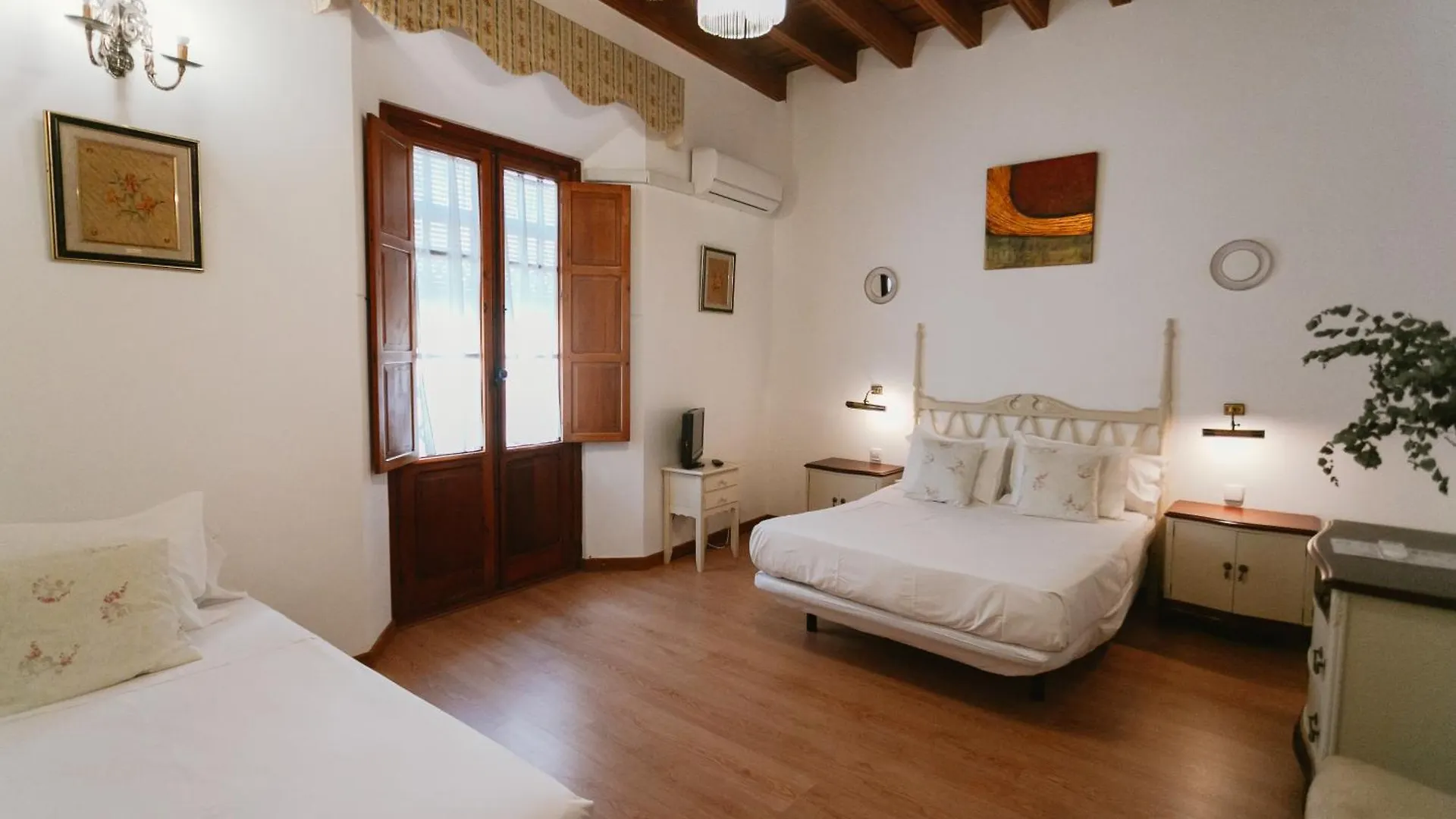 公寓 Komodo Casa Maravillas Rooms 塞维利亚