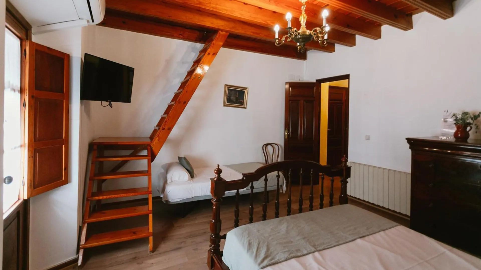 Apartment Komodo Casa Maravillas Rooms Seville